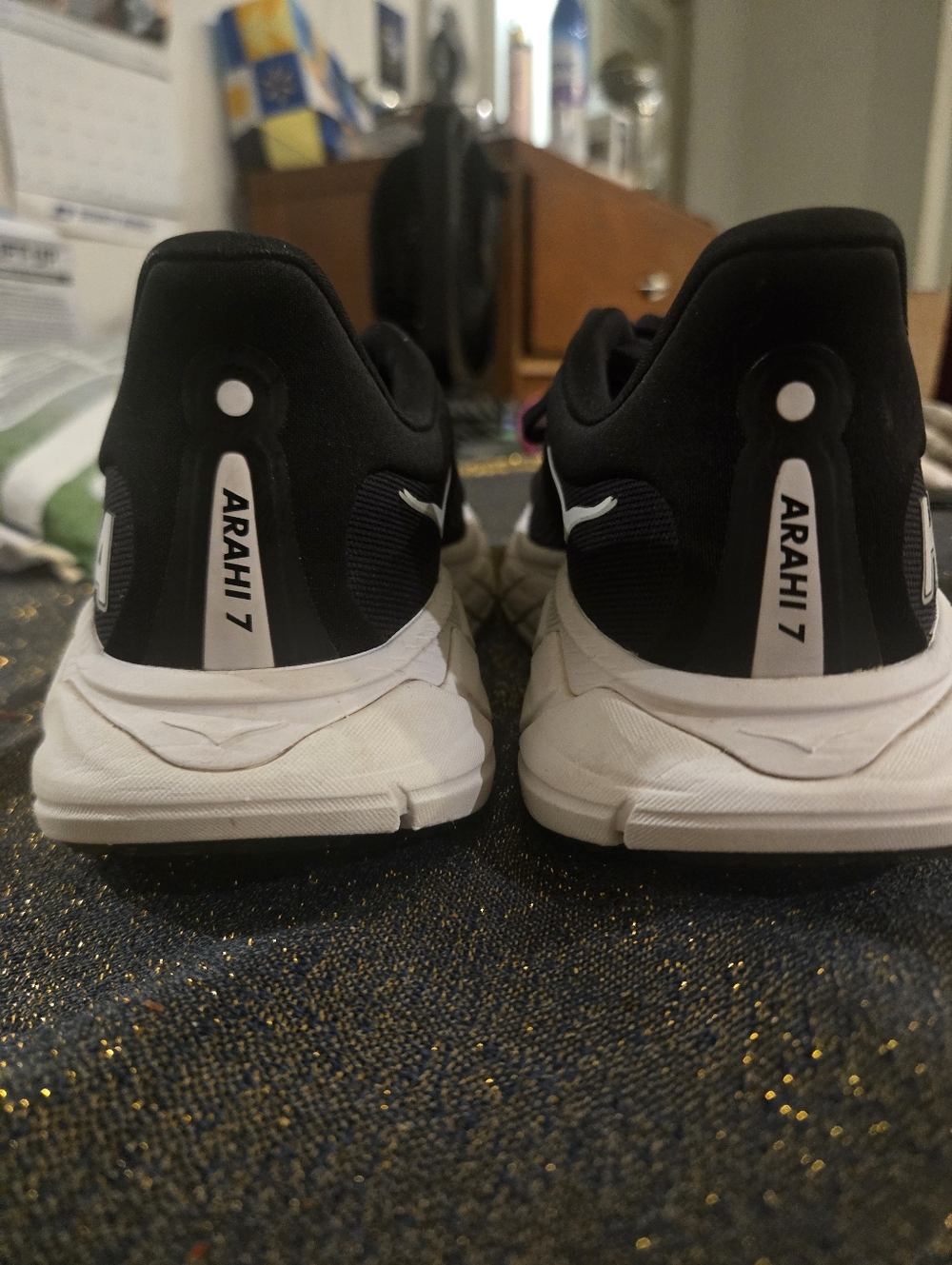 Hoka ARAHI 7 sneakers - Picture 3 of 6